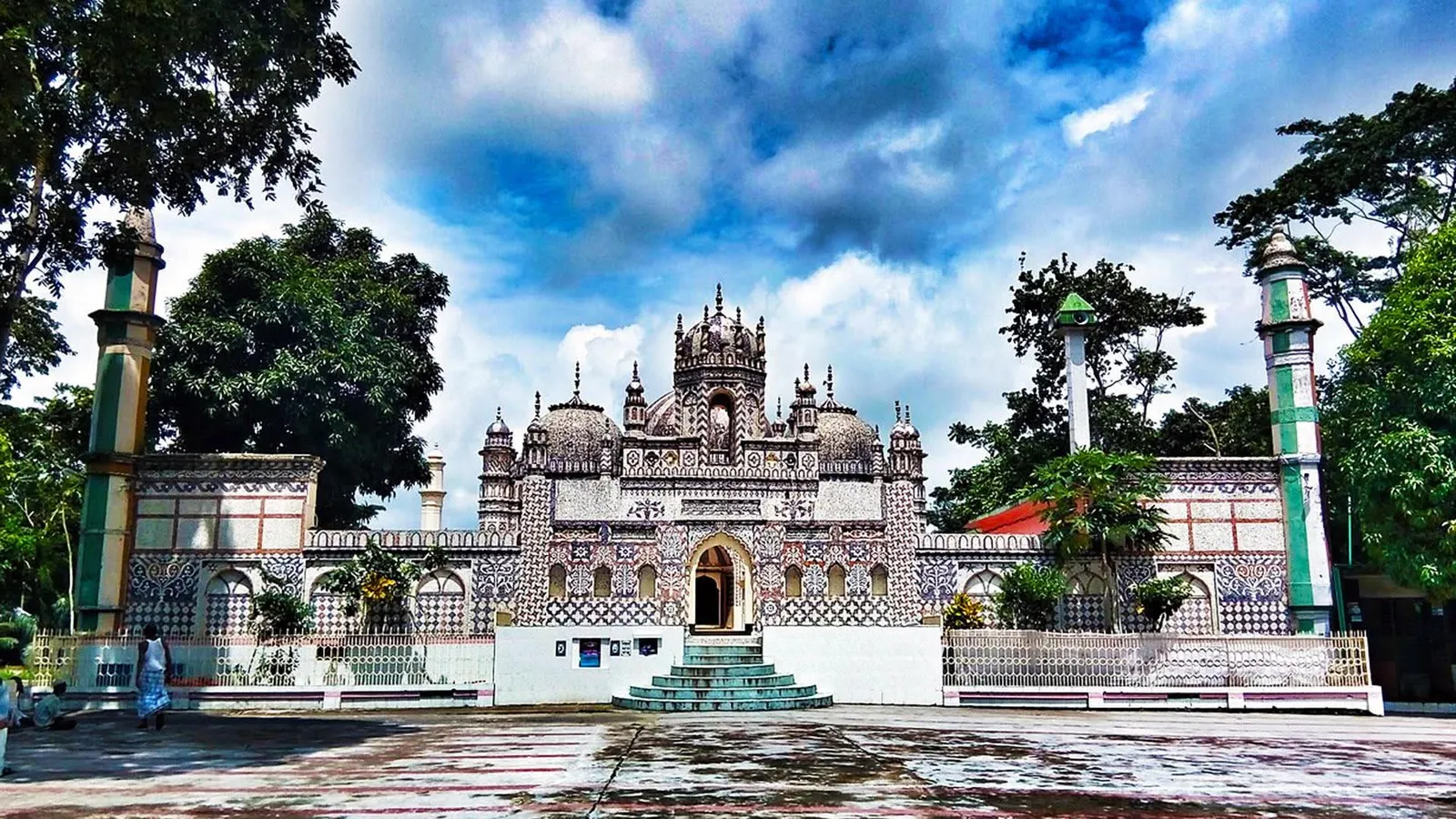 নোয়াখালীর বজরা শাহী মসজিদ