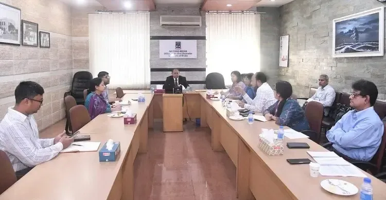 ঢাবির আইটি হাব নির্মাণ ও প্রশিক্ষণ নিয়ে এডিবি প্রতিনিধিদলের আলোচনা