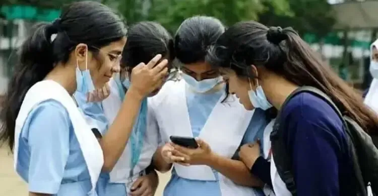 এইচএসসির ফল আজ বেলা ১১টায়, তিন উপায়ে জানতে পারবেন শিক্ষার্থীরা