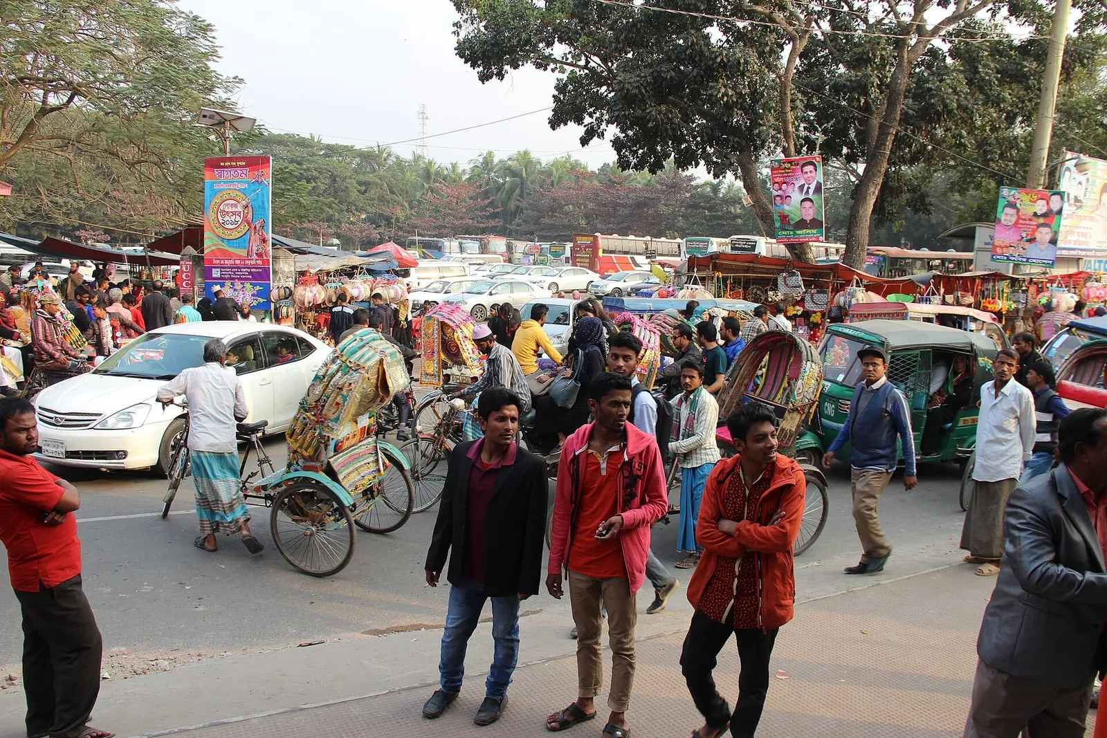 রাজধানী ঢাকার একটি সড়ক
