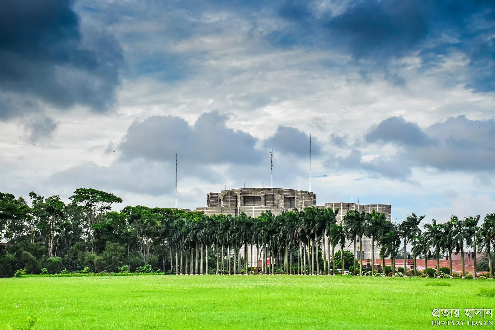 জাতীয় সংসদ ভবন