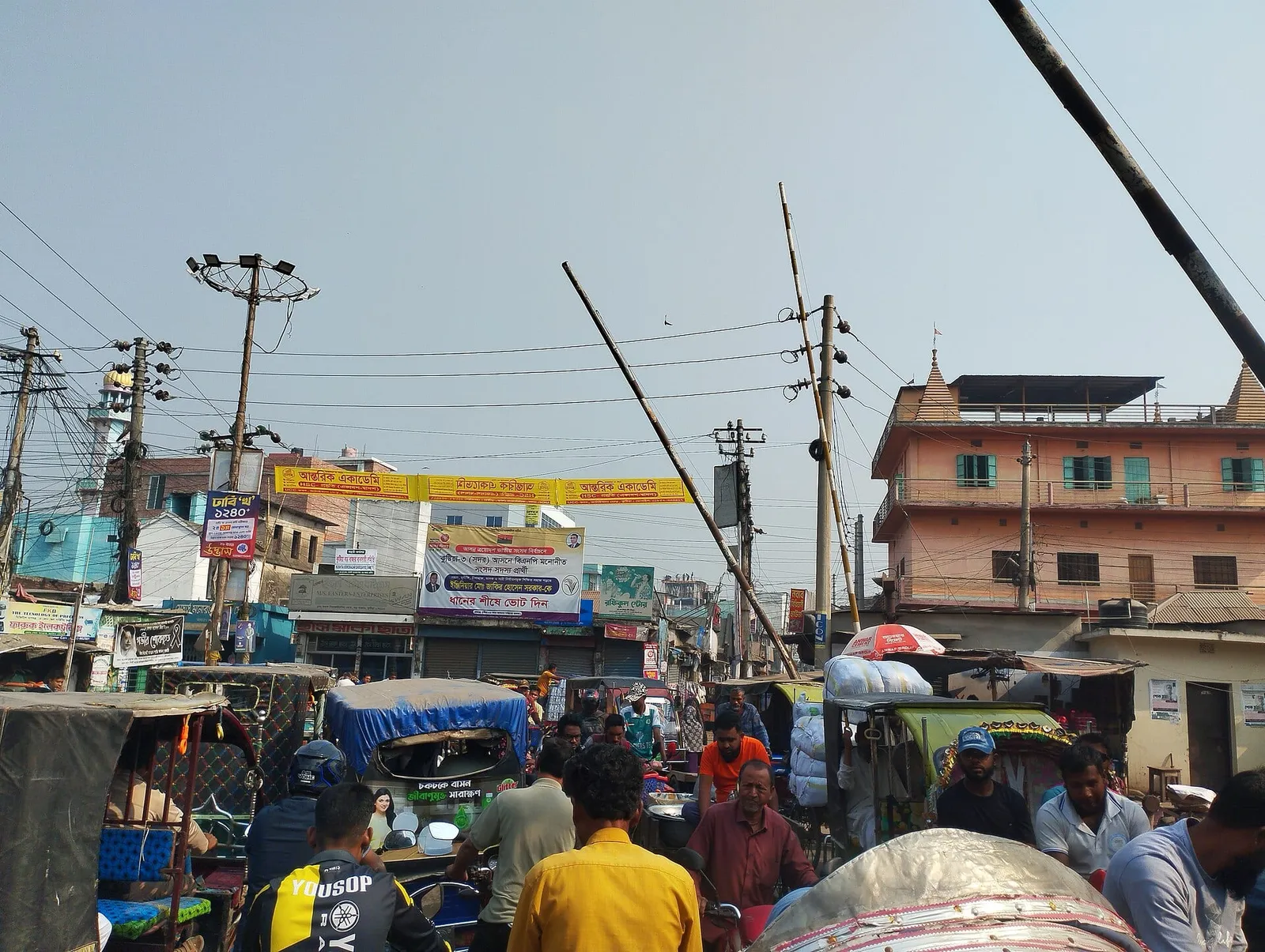 কুষ্টিয়ার বড় বাজার রেলগেট
