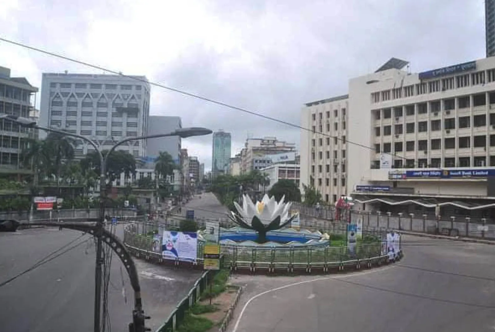 মতিঝিলের শাপলা চত্বর
