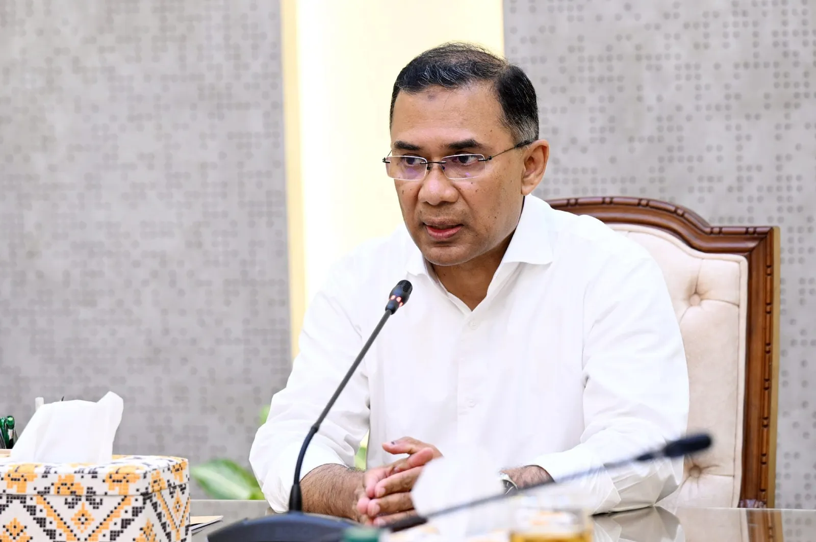 বৈঠকে প্রধানমন্ত্রী তারেক রহমান